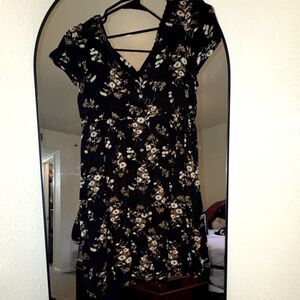 Black Floral Sun Dress Scallop-Neck Cap Sleeve Button Up w/ Pockets!